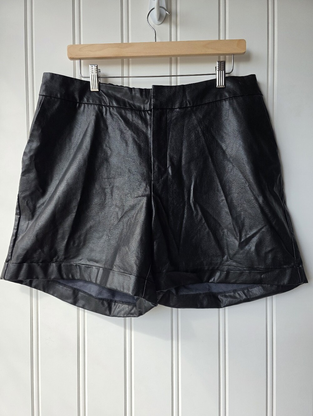 Eloquii High Rise Vegan Faux Leather High Rise Summer Short Womens Size 14